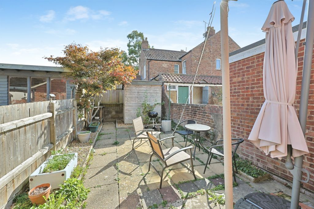 Property photo 3 of 21