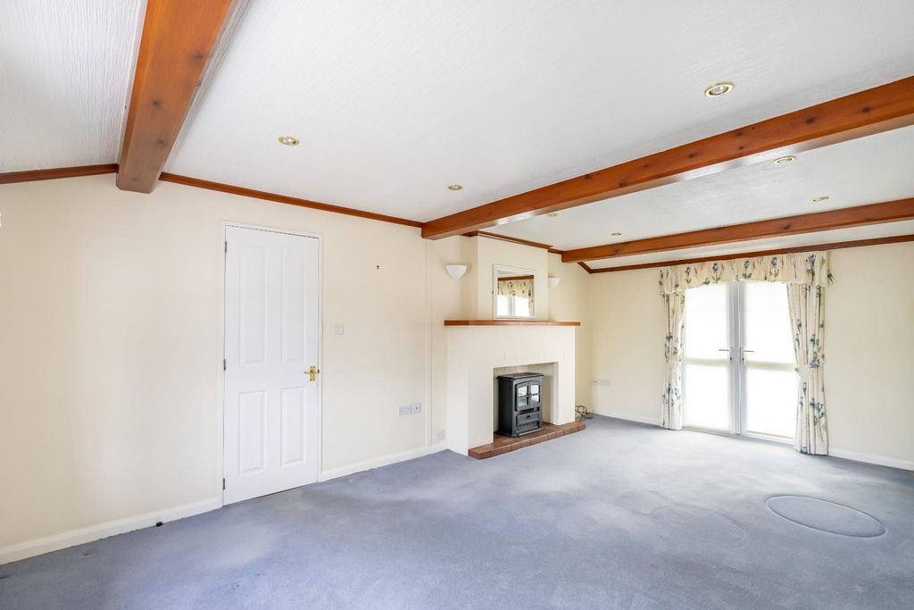 Property photo 2 of 21 26Tw-2.Jpg