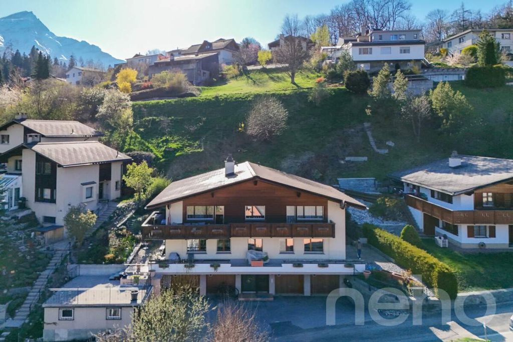 Property photo 2 of 13