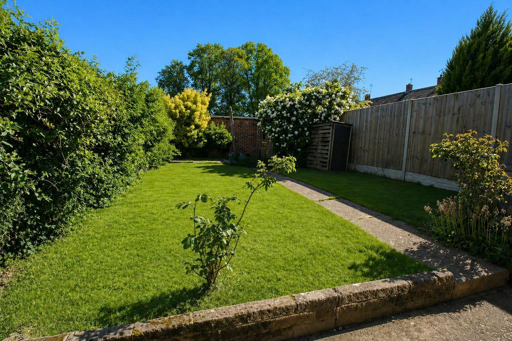 Property photo 3 of 15 Garden.Png