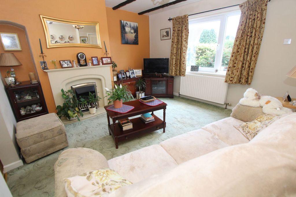 Property photo 2 of 20