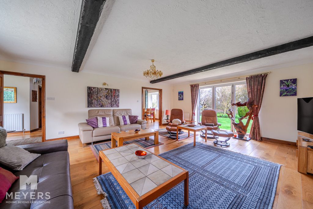 Property photo 1 of 30