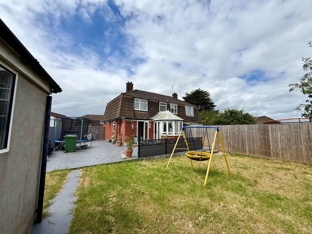 Property photo 3 of 19