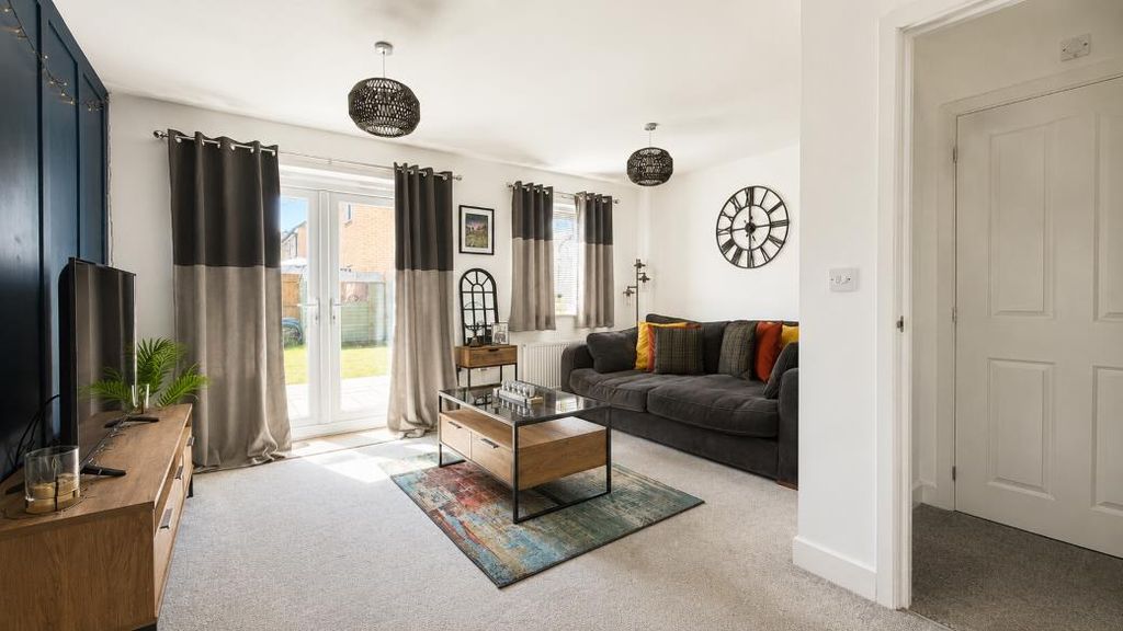 Property photo 3 of 10 78A5A5Ea-F3Af-435C-Afd8-3737B488Fc11.Png