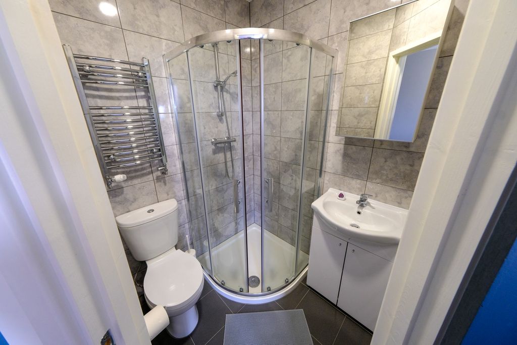 Property photo 2 of 9 Image