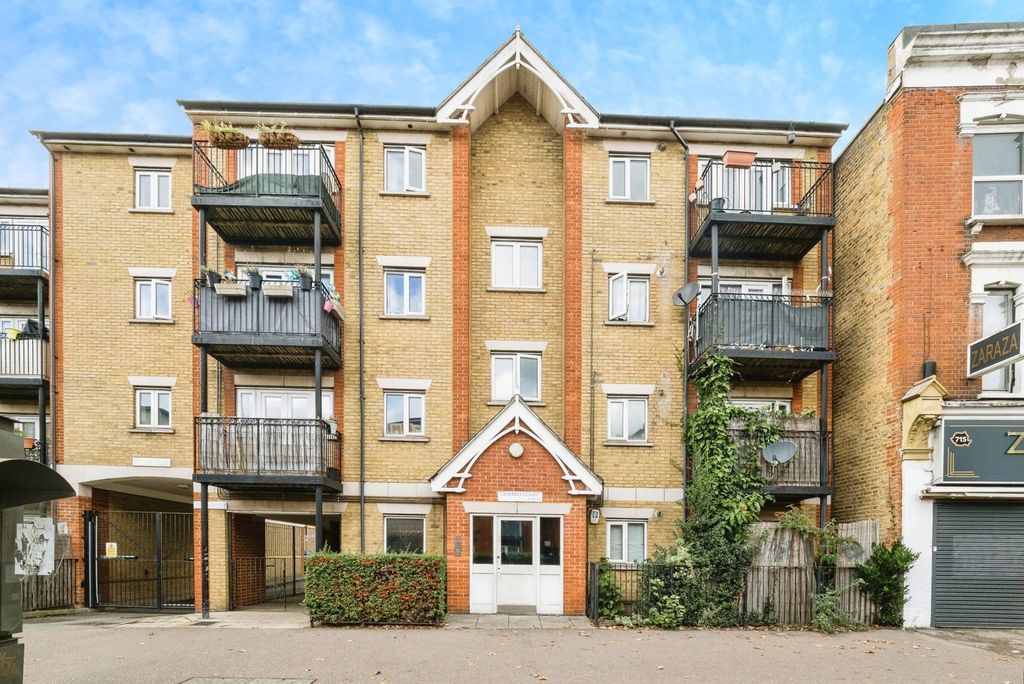 Property photo 1 of 16 Photo