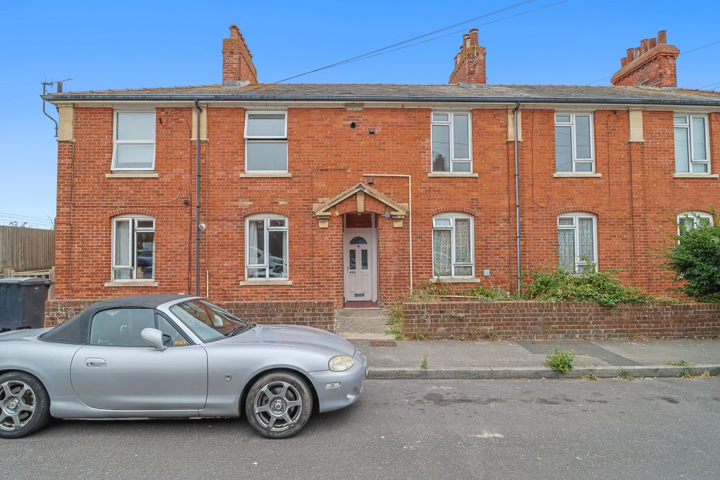 Property photo 1 of 16 44A Granville Road, Weymouth, DT4 0Bq