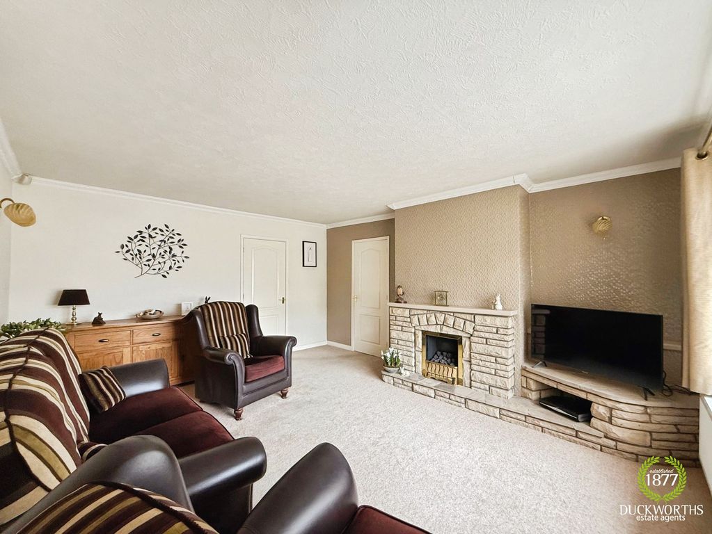 Property photo 2 of 30