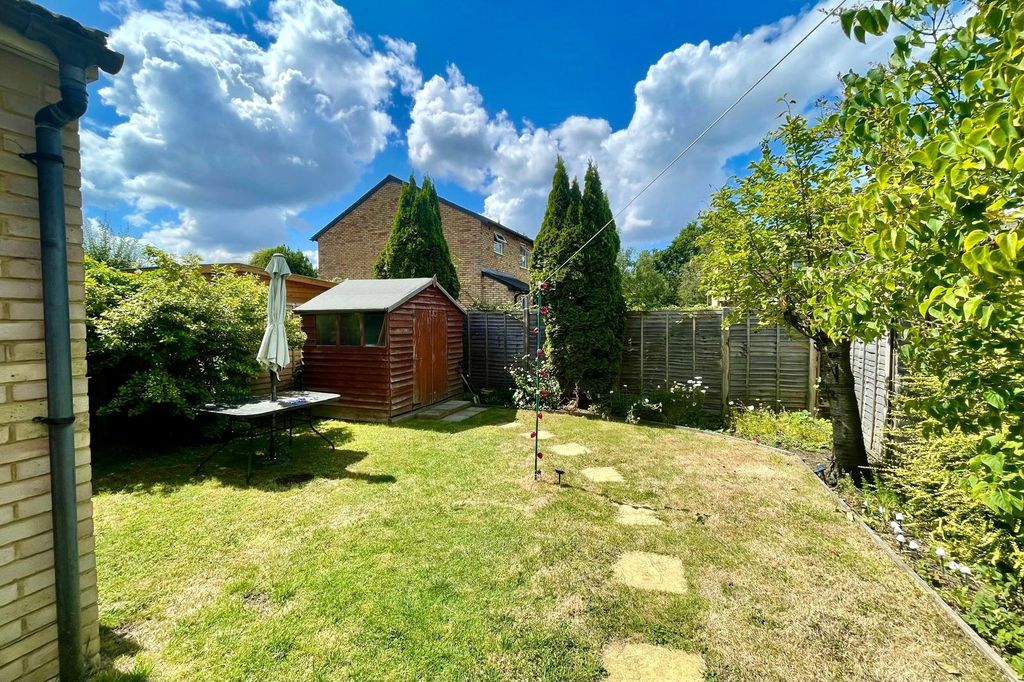 Property photo 2 of 27 Picture No. 03