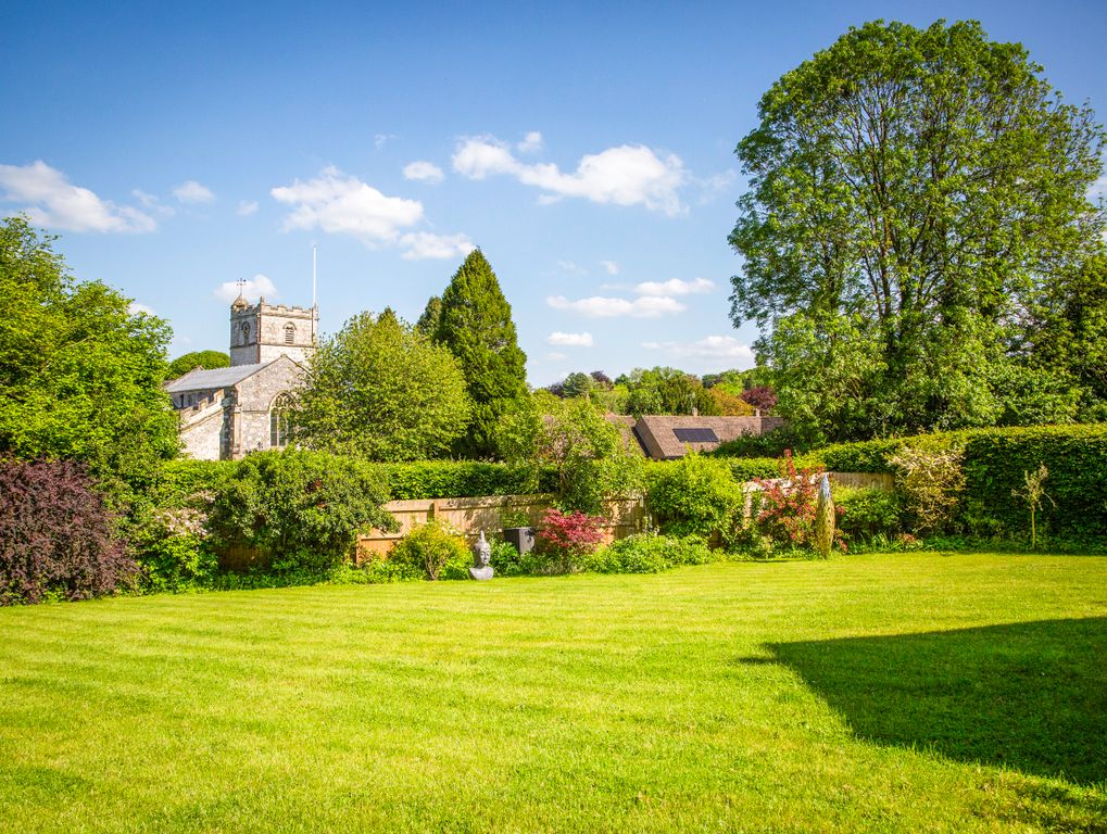 Property photo 2 of 14