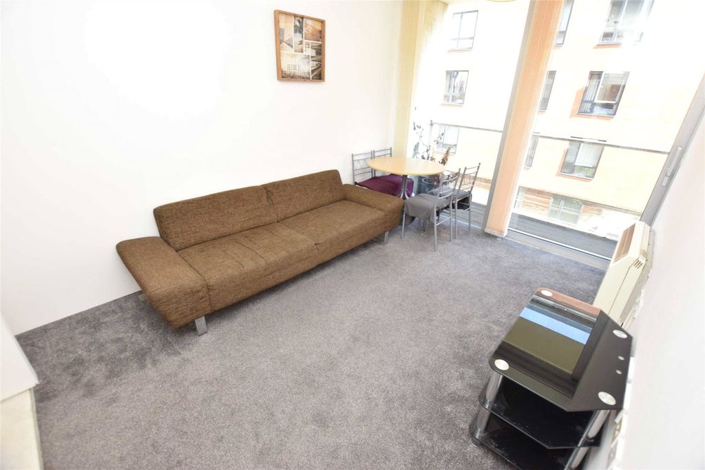 Property photo 1 of 11 Picture No. 09