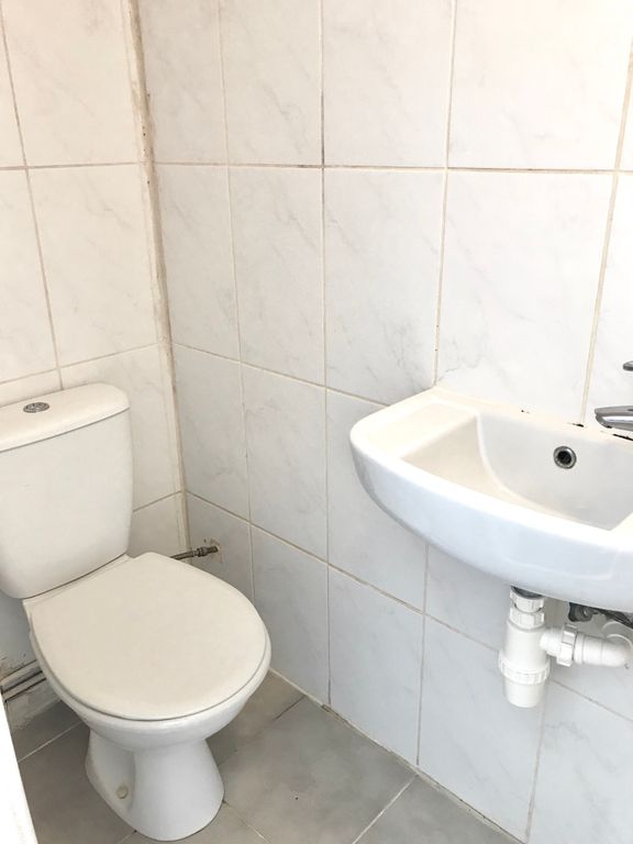 Property photo 3 of 4