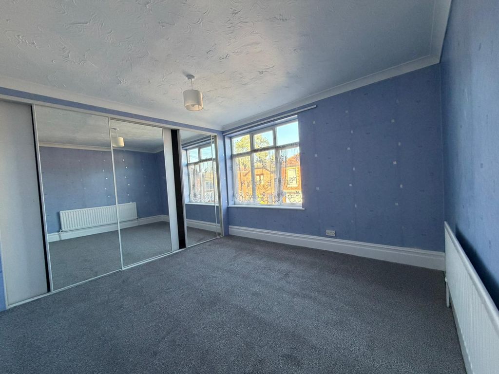 Property photo 2 of 6 Images