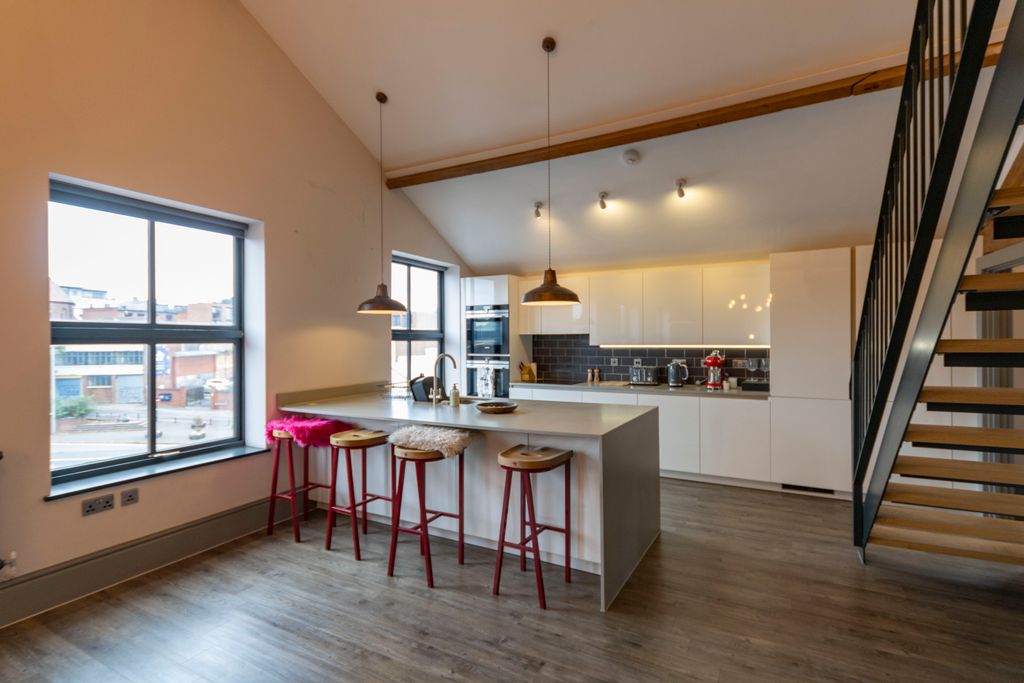 Property photo 3 of 15 Img_7014_1