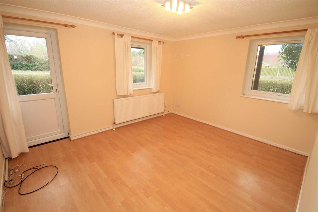 Property photo 3 of 6