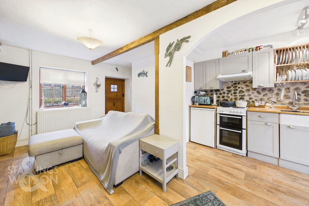 Property photo 2 of 30