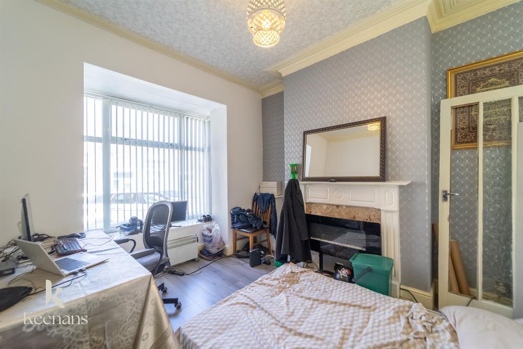 Property photo 2 of 25 Napier -01.Jpg