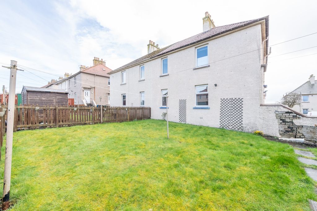 Property photo 1 of 28