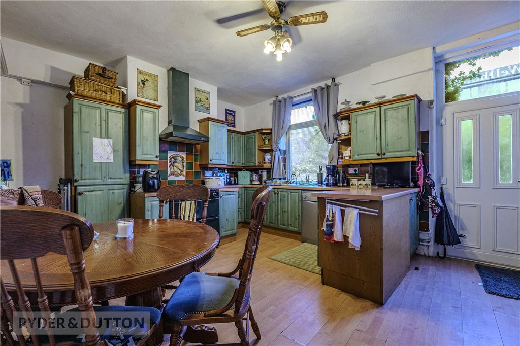 Property photo 2 of 19 Kitchen Diner