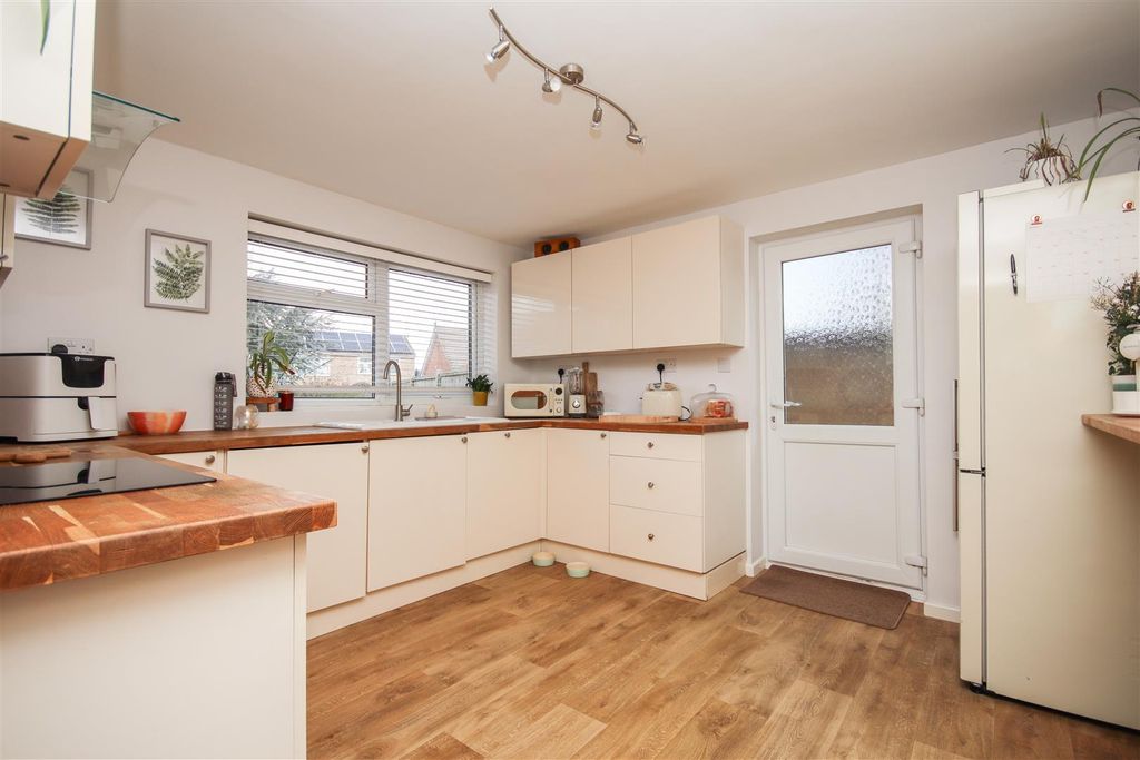 Property photo 2 of 15 Img_1843.Jpg