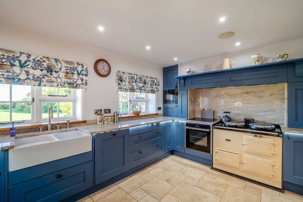 Property photo 2 of 43 P044557_02.Jpg