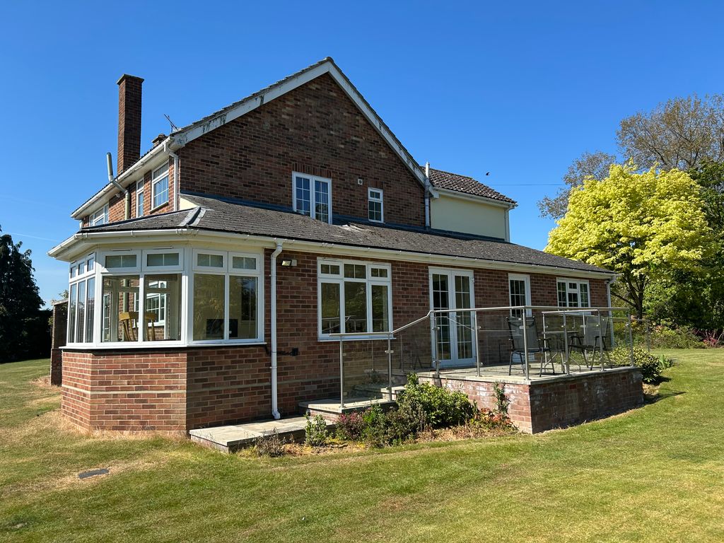 Property photo 3 of 17