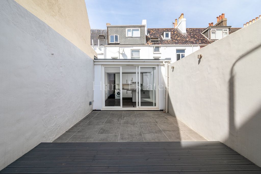 Property photo 3 of 21 Not Specified
