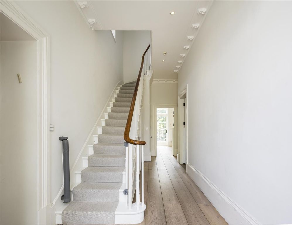 Property photo 2 of 24 20 Norfolk Rd-6660-Pano.Jpg