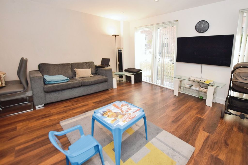 Property photo 1 of 13 Picture No. 14