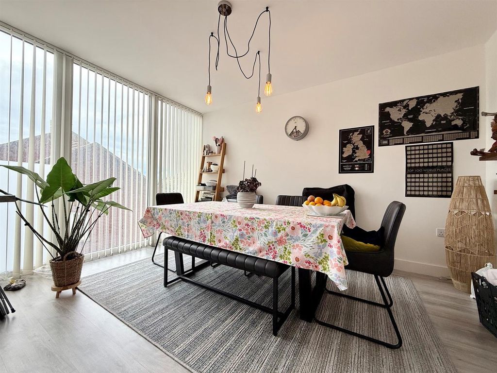 Property photo 3 of 10 Open Plan Kitchen/Living Room