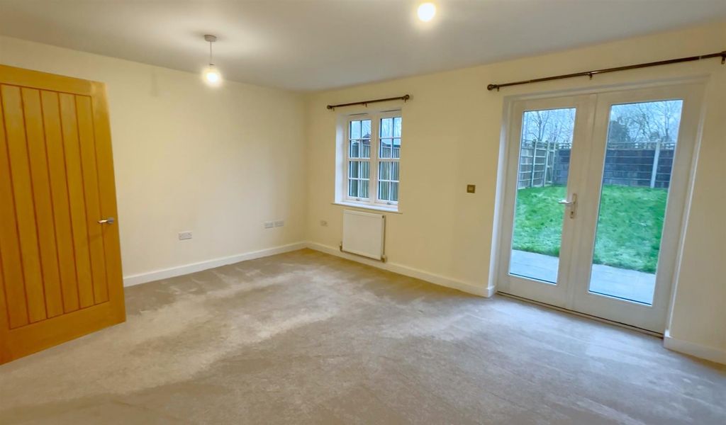 Property photo 3 of 12 Whatsapp Image 2026-01-13 At 09.49.304.Jpeg