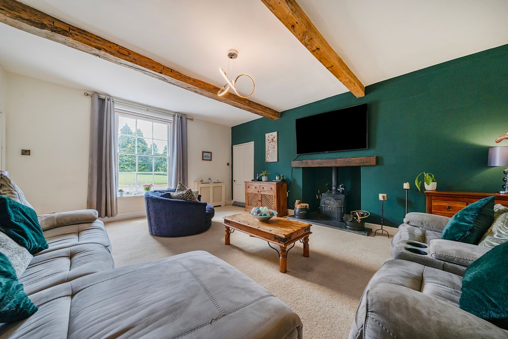 Property photo 2 of 47 1299266-15-68487Ca5d9F95