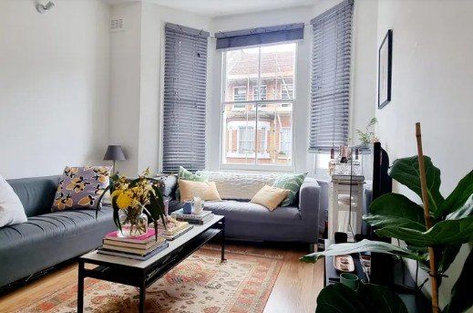 Property photo 1 of 8 A Lovely Two Double Bedroom Flat In A Beautiful Victorian Conversion That Is Situated Within A Stones Throw Of Vauxhall And Oval Tube Station Offering Easy Access Into The City.