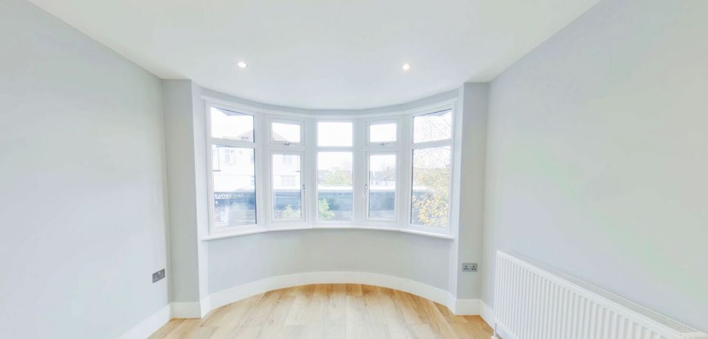 Property photo 3 of 5 Picture No. 09