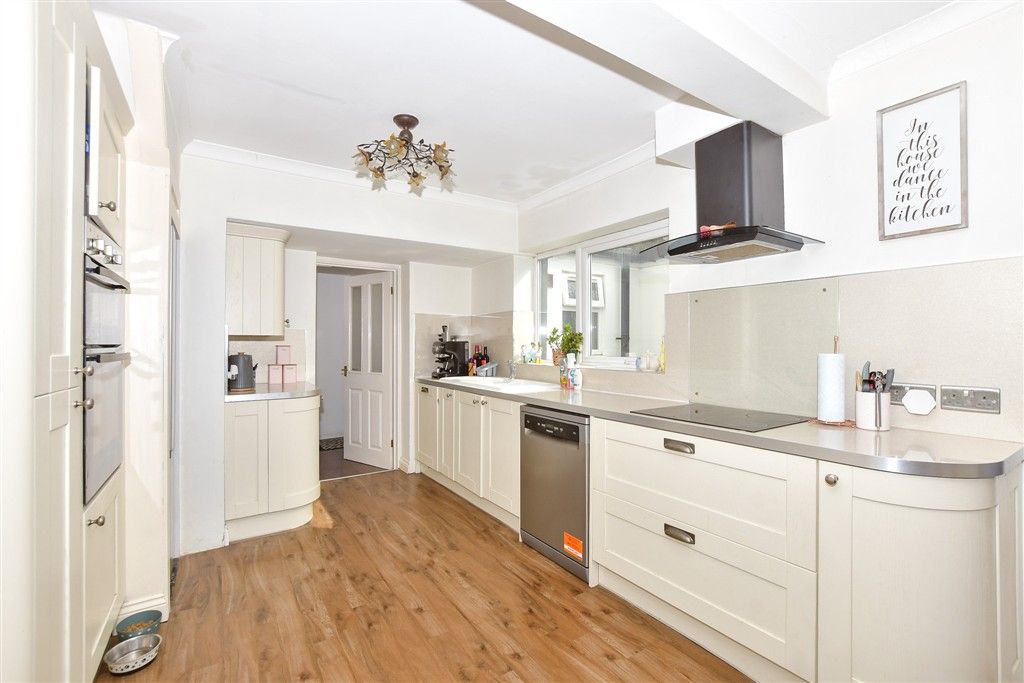Property photo 3 of 15 Kitchen/Diner