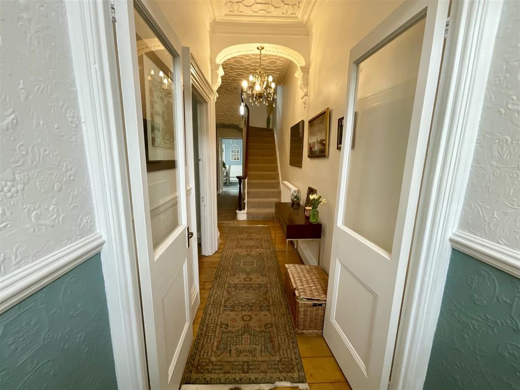 Property photo 2 of 46 Img_9952.Jpeg