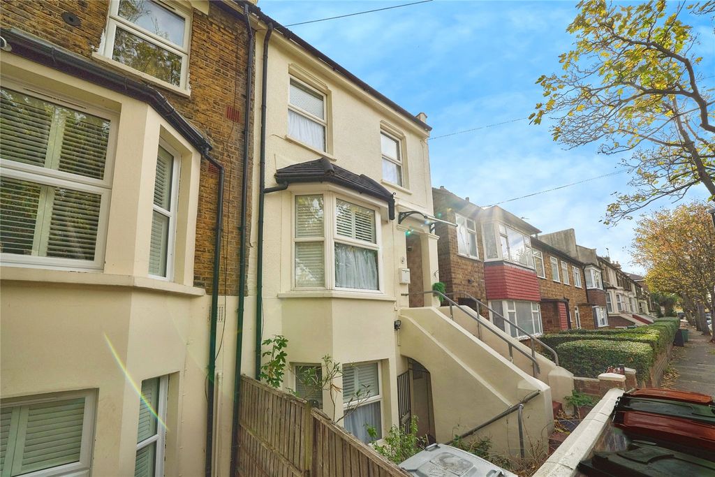 Property photo 3 of 17 Picture No. 19