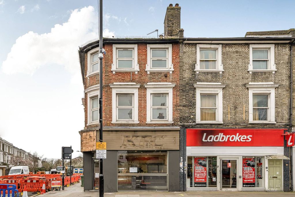 Property photo 2 of 9