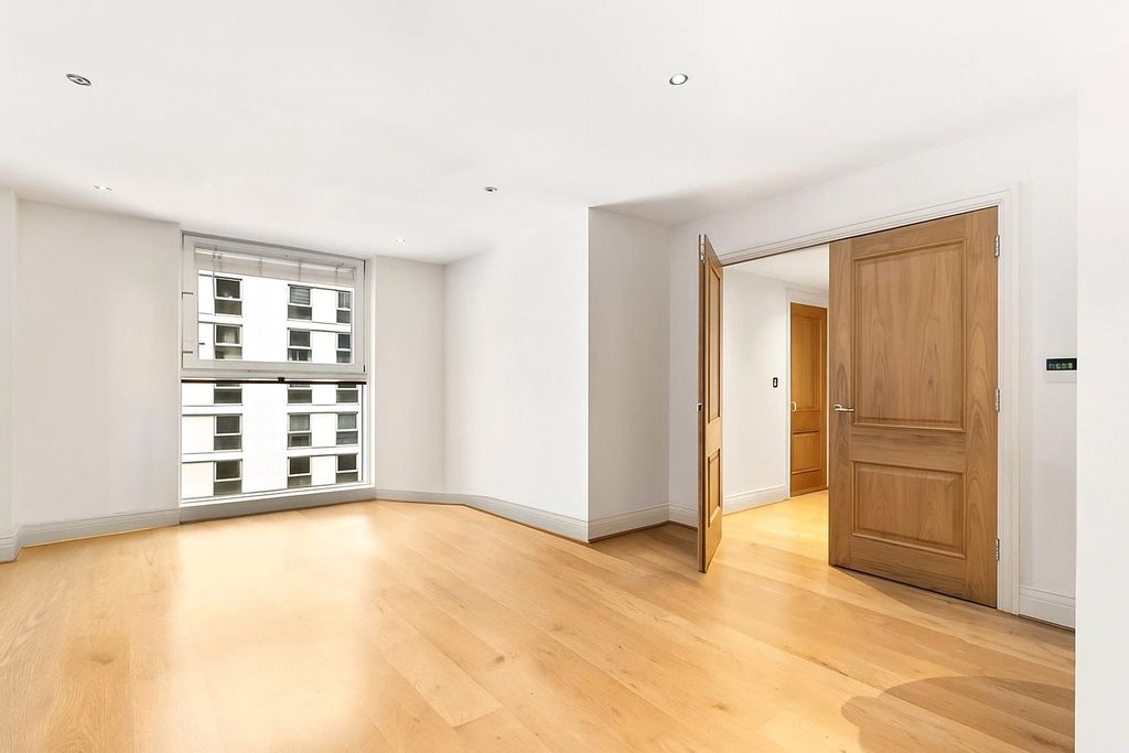 Property photo 1 of 8 Picture No. 07