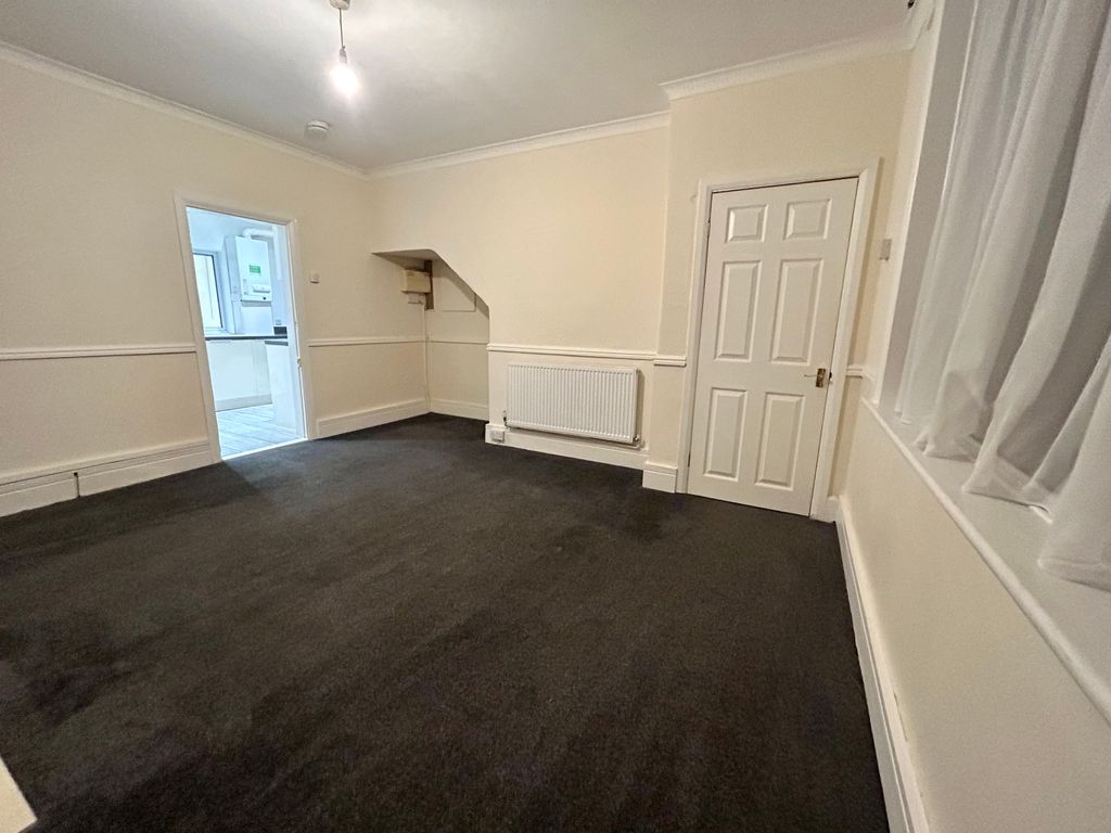 Property photo 3 of 13 Living Room
