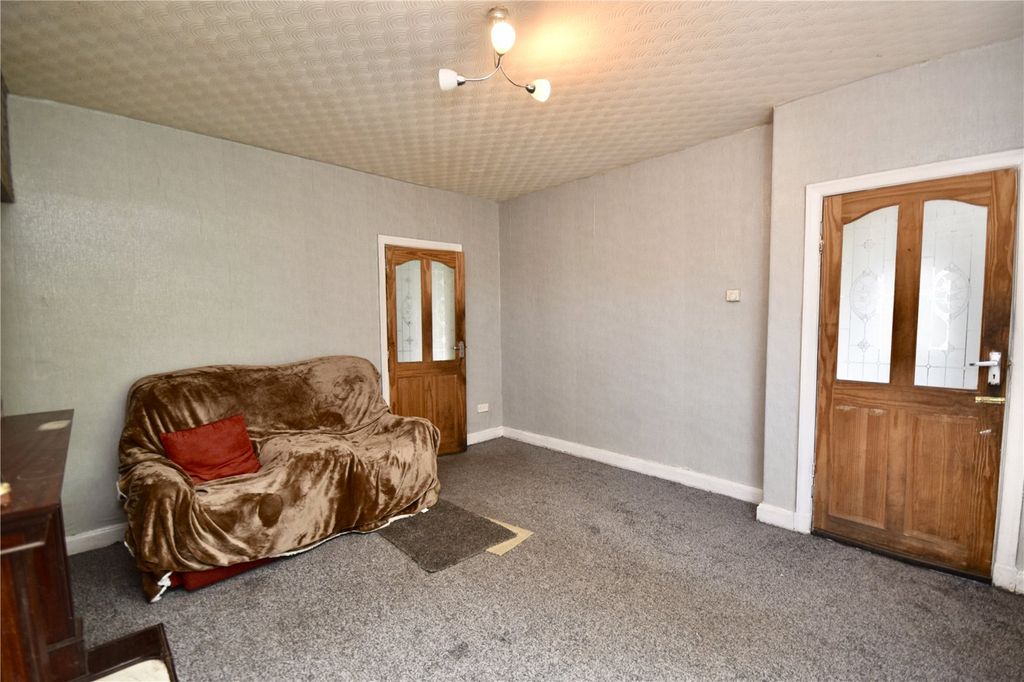 Property photo 3 of 17 Picture No. 05