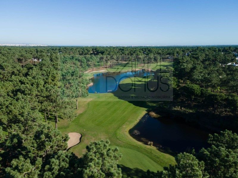 Property photo 3 of 82