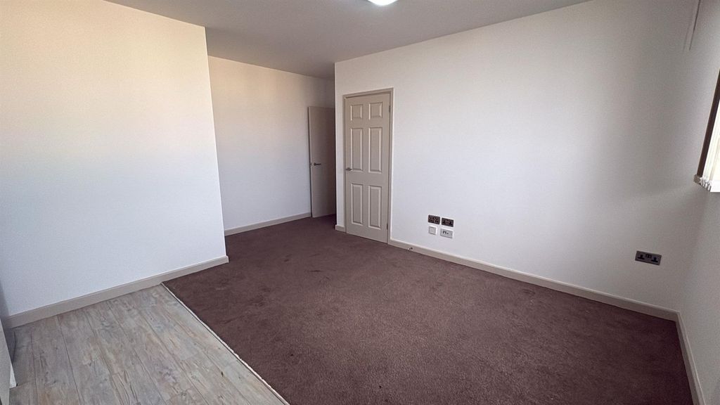 Property photo 3 of 11 Living Area Pic 3.Jpeg