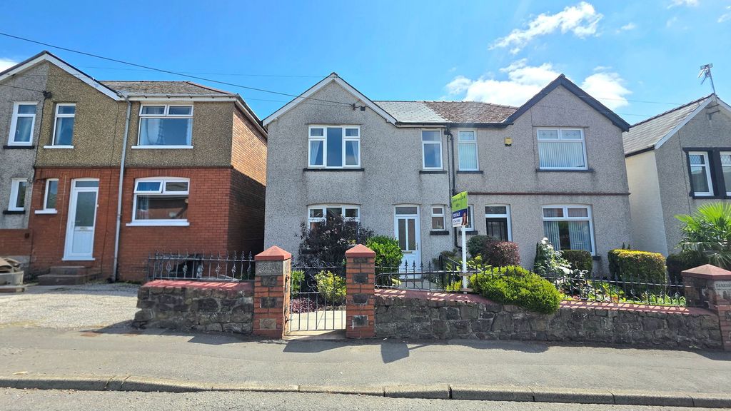 Property photo 1 of 24