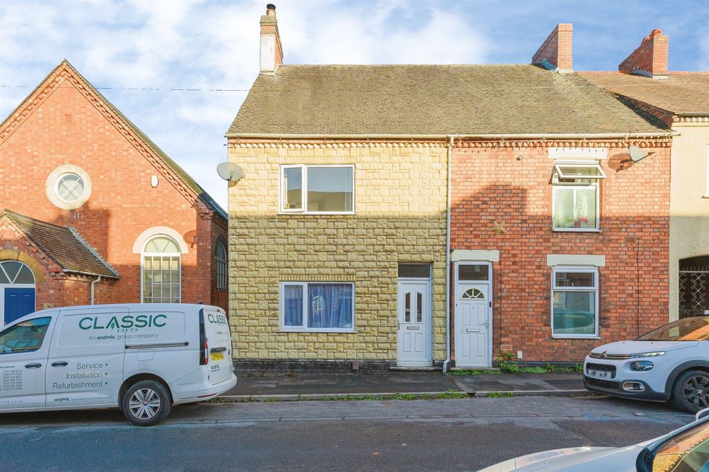Property photo 1 of 18