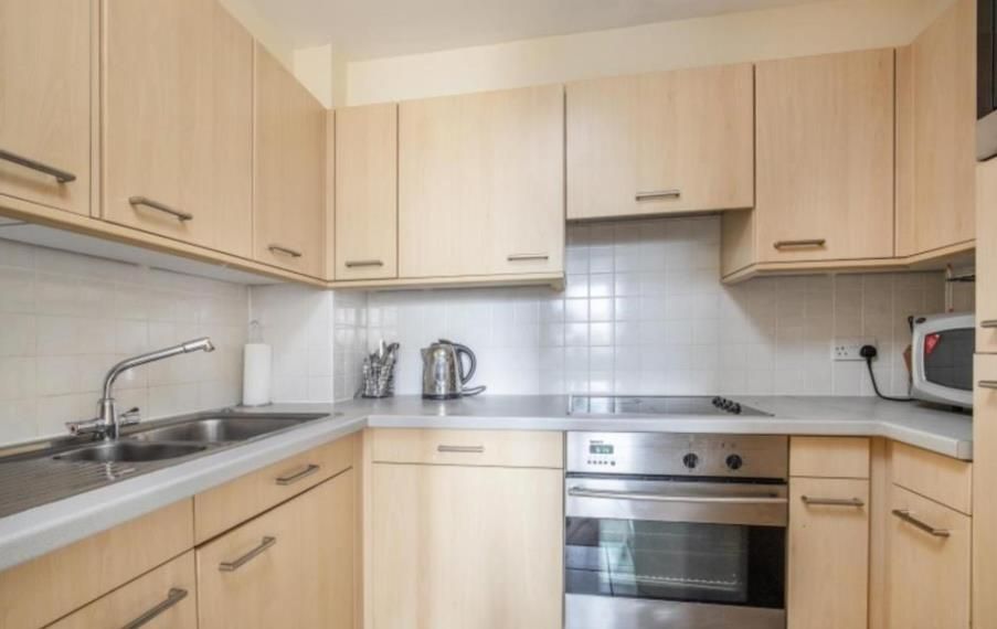 Property photo 2 of 4 1B, 241-243 Baker Street 2 29.01 .Png