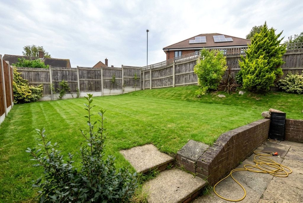 Property photo 3 of 14 Picture No. 36