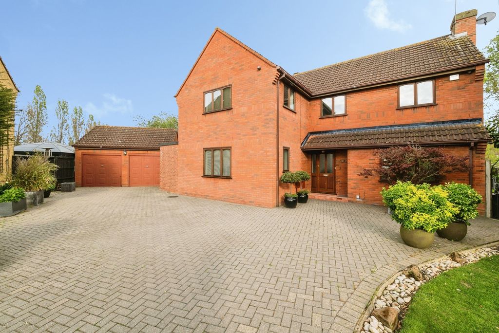 Property photo 1 of 49 Pbox-Img.Jpg