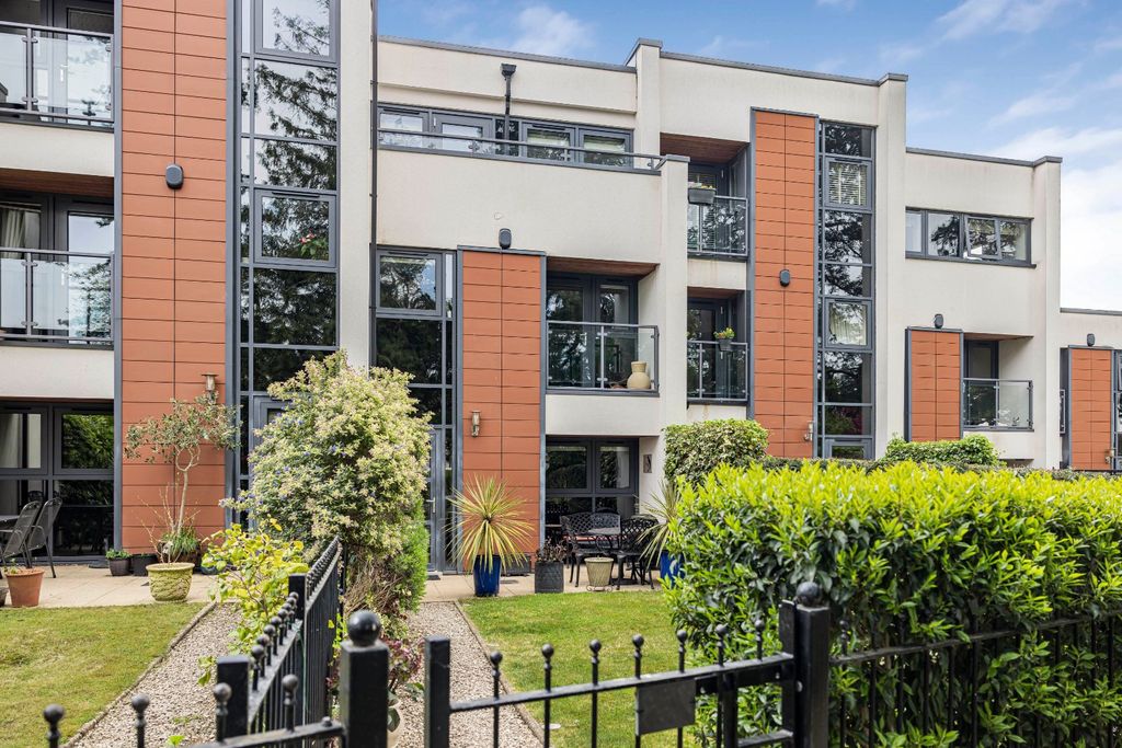 Property photo 1 of 18 Picture No. 05