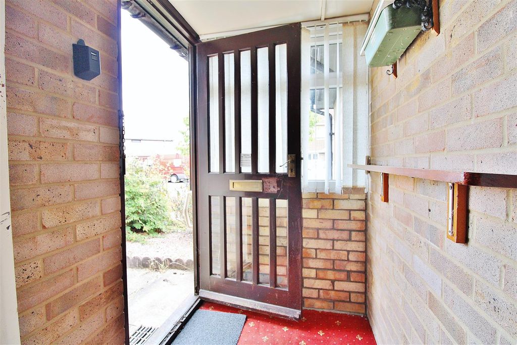 Property photo 3 of 29 Porch